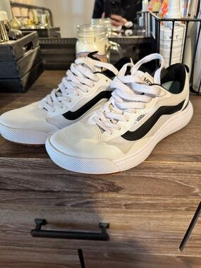 Vans Ultrarange Sneakers